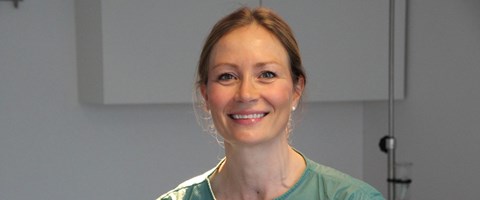 kvinnelig uro-gynekolog aleris. foto. 